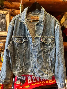 6. Vintage Levis Mid Dark, Large