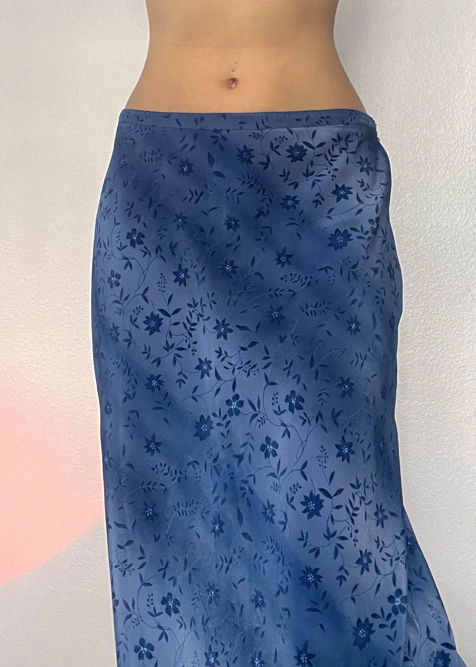 90's Blue Floral Maxi Skirt (S-M)