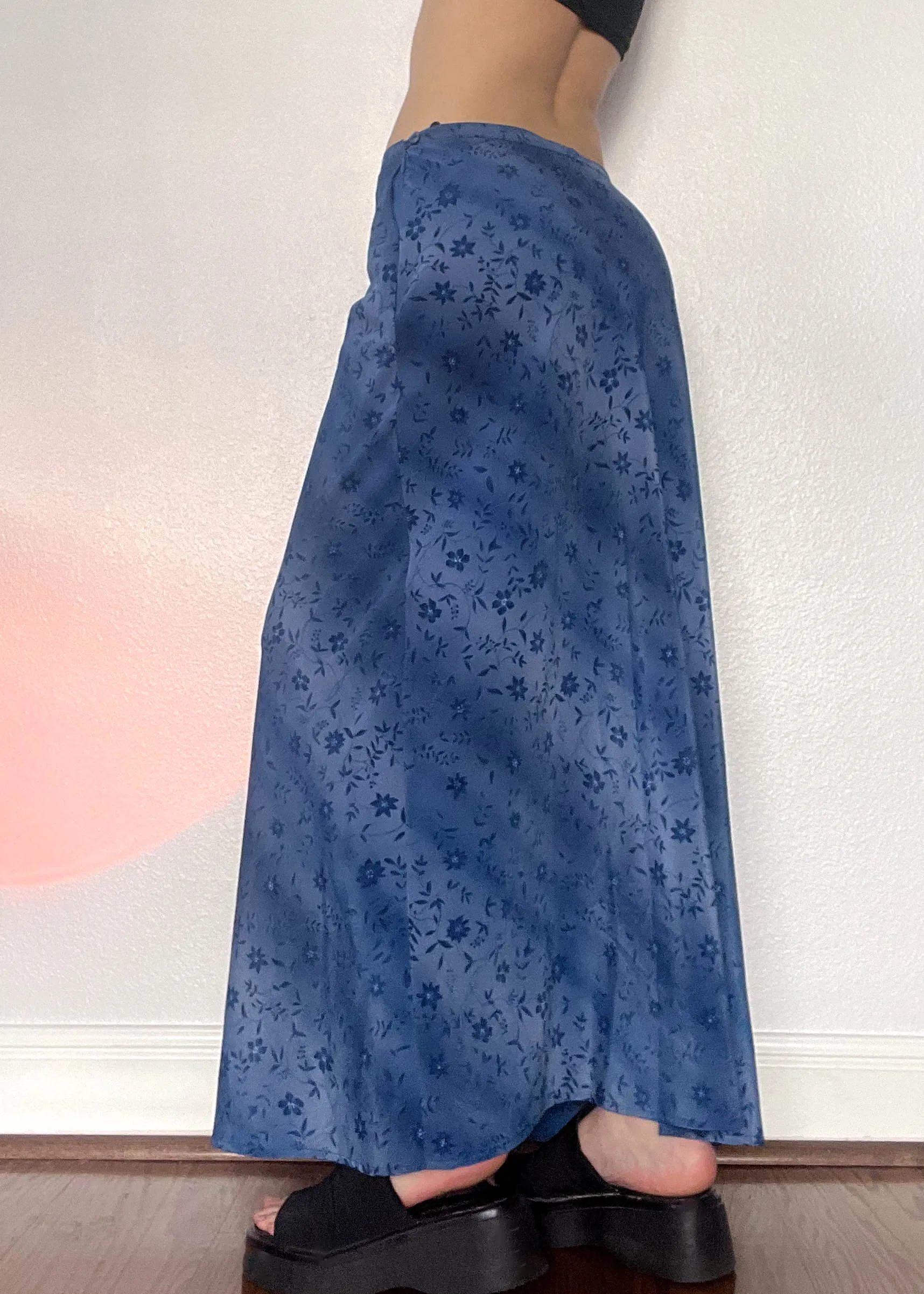 90's Blue Floral Maxi Skirt (S-M)