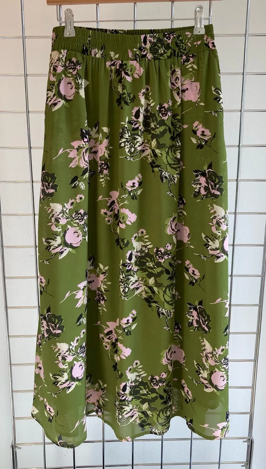Flower pattern skirt