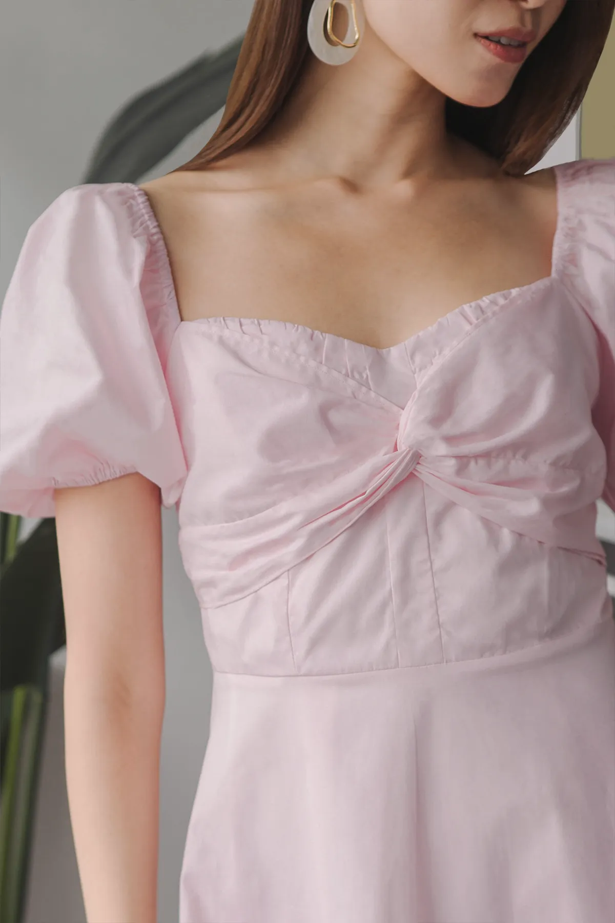 Lianie Twist Front Dress (Carnation)