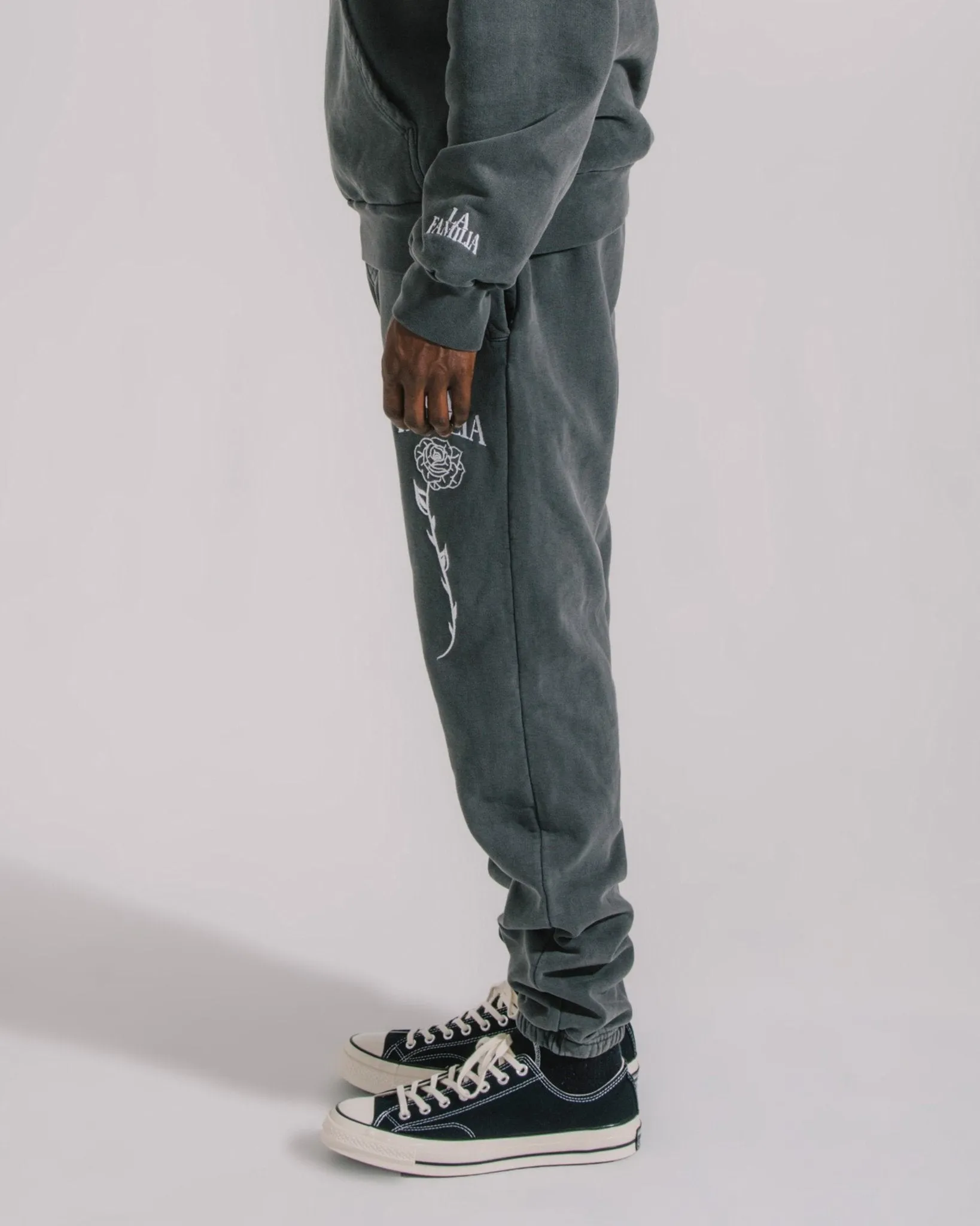 LONG ROSE EMBROIDERED HEAVYWEIGHT SWEATPANT