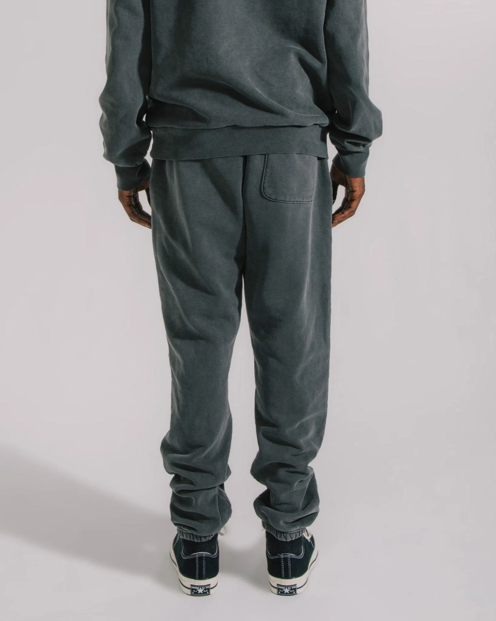 LONG ROSE EMBROIDERED HEAVYWEIGHT SWEATPANT