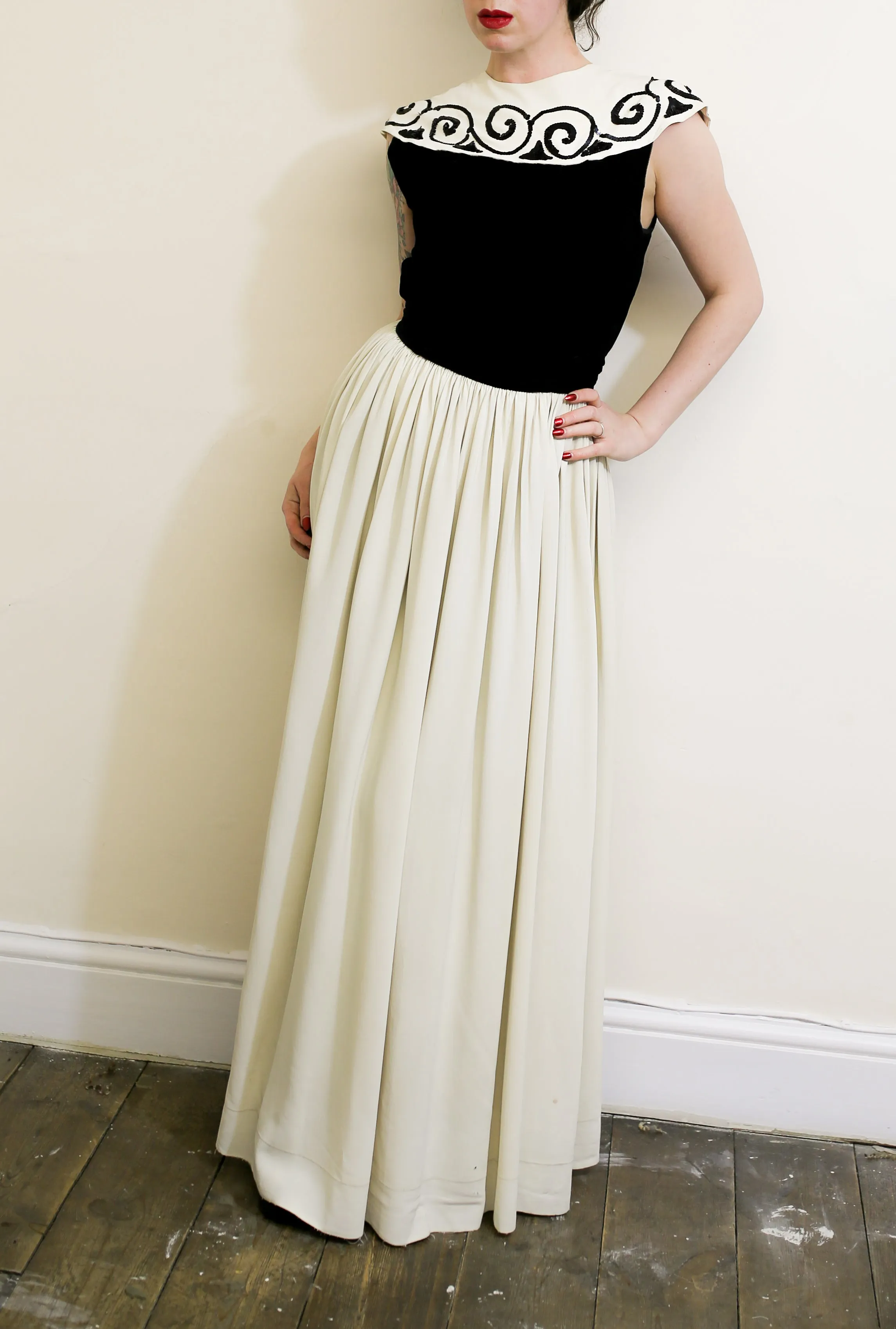 RESERVED Vintage 1940s Monochrome Velvet Crepe Dress