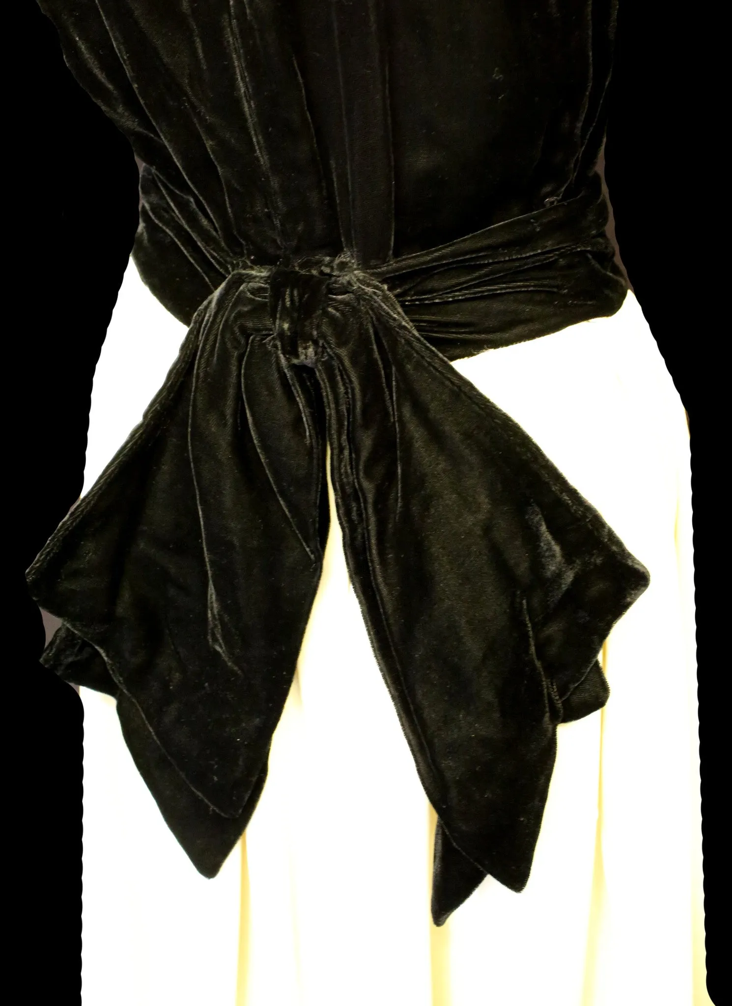 RESERVED Vintage 1940s Monochrome Velvet Crepe Dress
