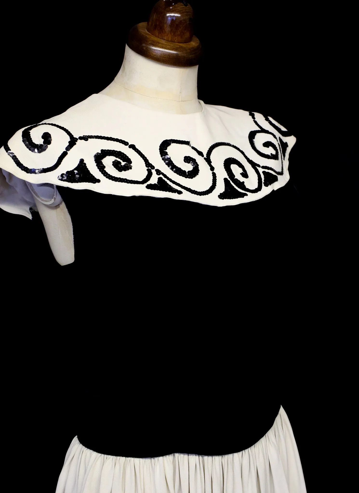 RESERVED Vintage 1940s Monochrome Velvet Crepe Dress