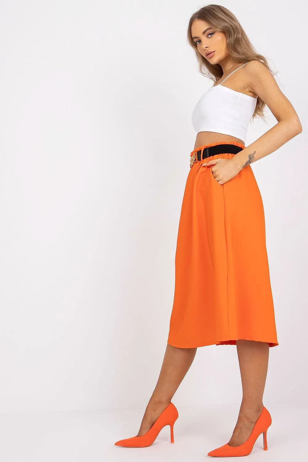 Skirt with elastic waistband