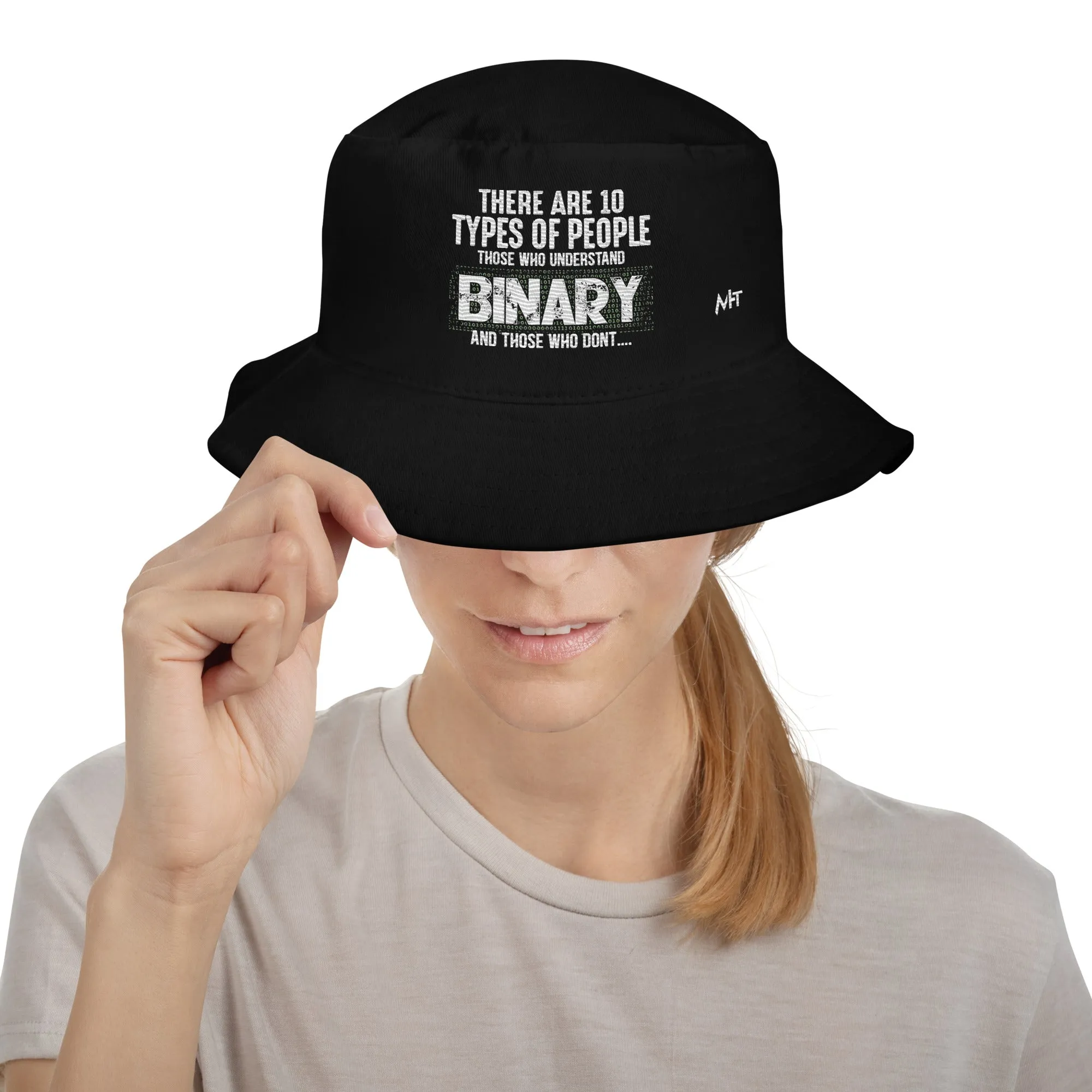 There are 10 types of people - Bucket Hat