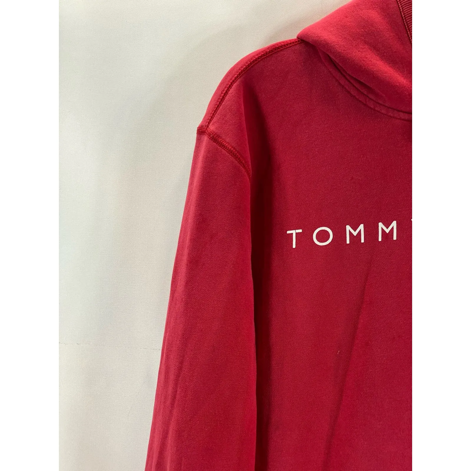 TOMMY HILFIGER Men's Primary Red Logo Regular-Fit Pullover Drawstring Hoodie SZL