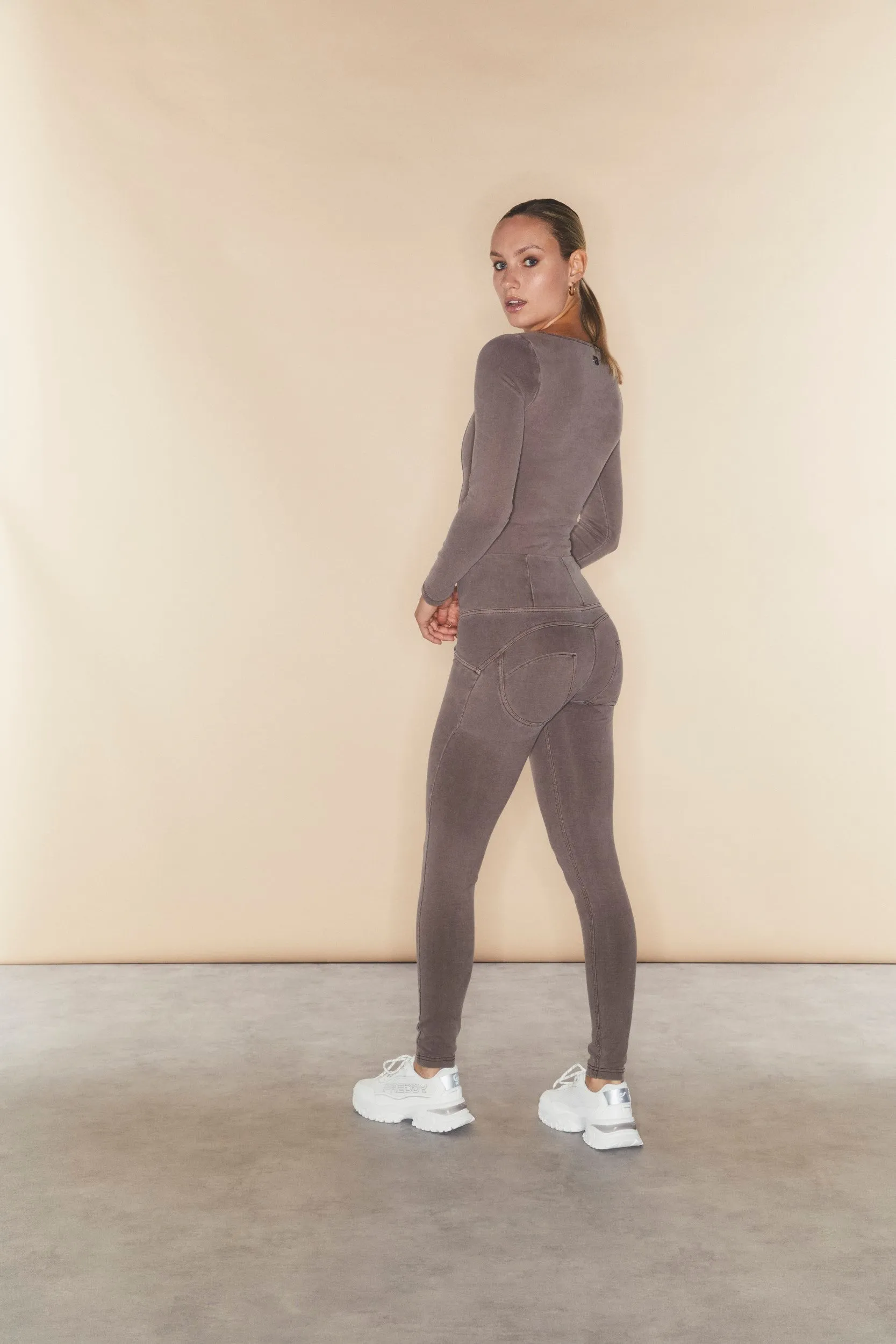 (WRUP2BHF420-M39) High Waist WR.UP® in Zacht Katoen met Knoopsluiting