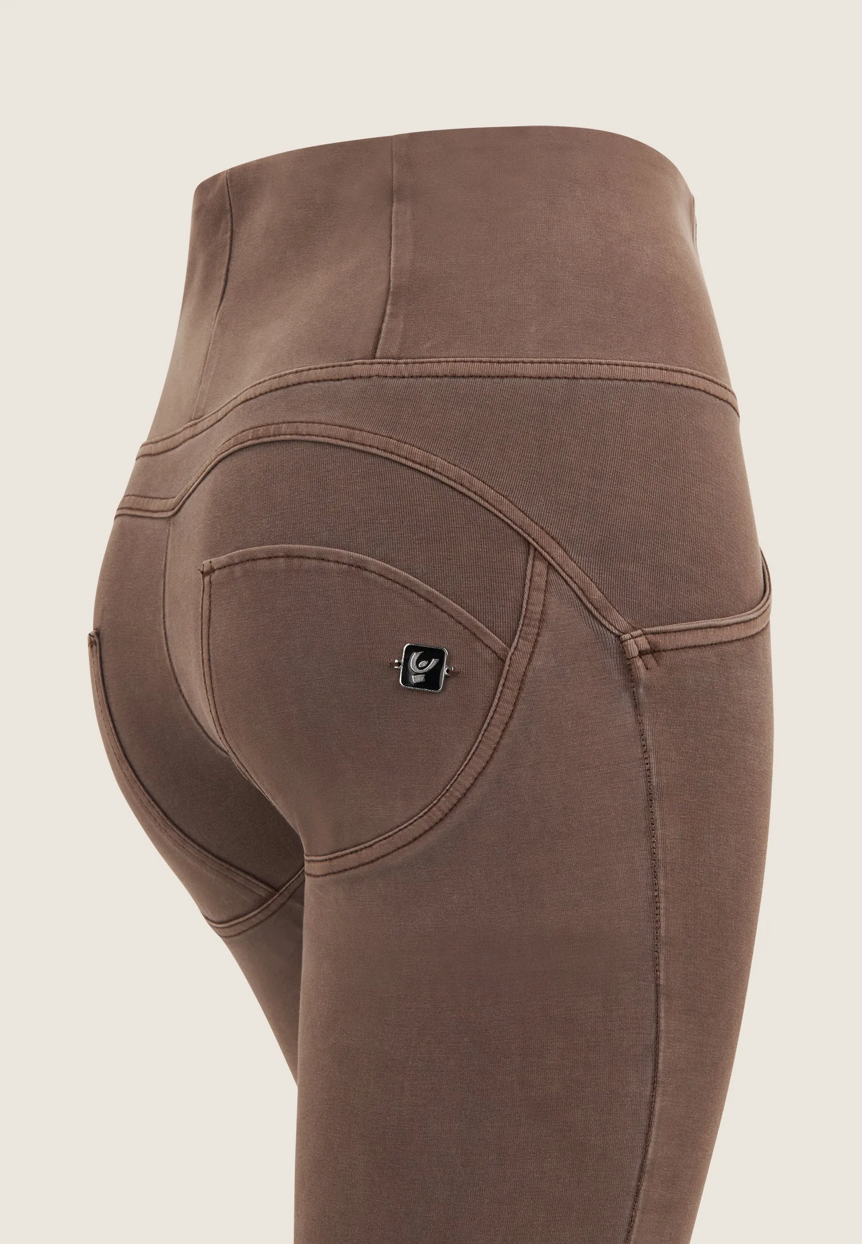 (WRUP2BHF420-M39) High Waist WR.UP® in Zacht Katoen met Knoopsluiting